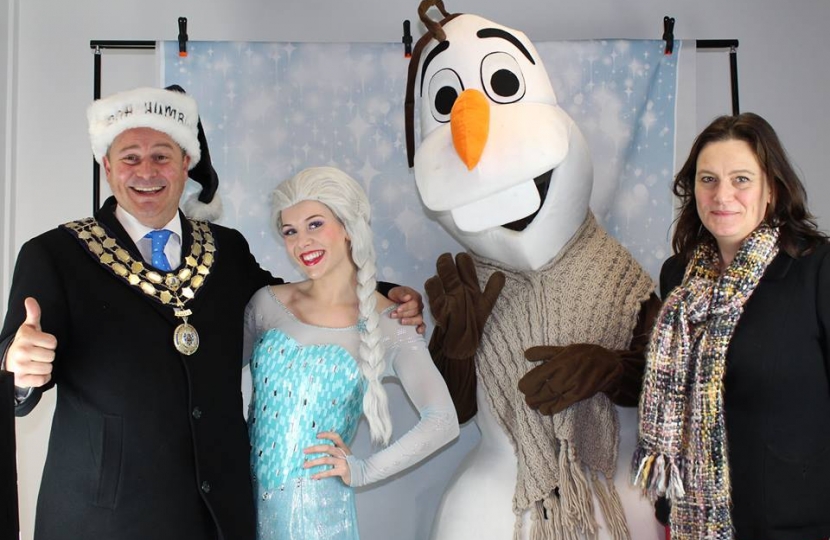 Rebecca and the Mayor with Else and Olaf
