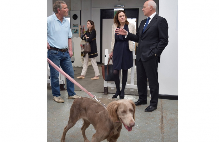 Iain Duncan Smith and Rebecca Harris tour Completely K9