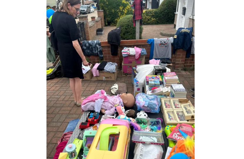 Rebecca checking out the stalls